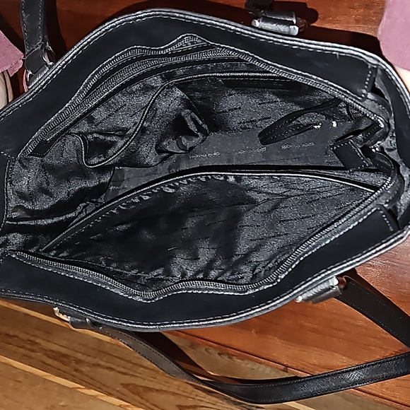 Handbag - Picture 4 of 6